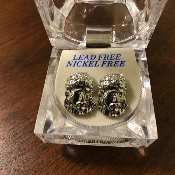 Hip Hop Bling Iced Out Stud Jesus Head Earring - Picture 2 of 4