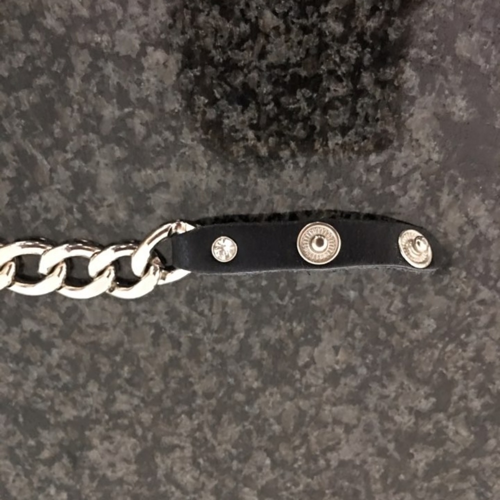 Trendy Metal Link Chain Bracelet - Picture 7 of 8