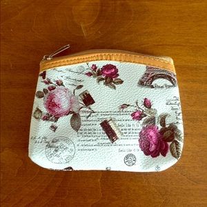 Add it on! Little Parisian coin purse 💐