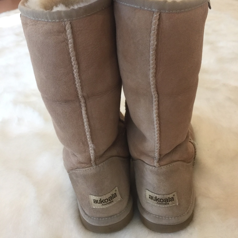 Barely worn Australian UGG boots