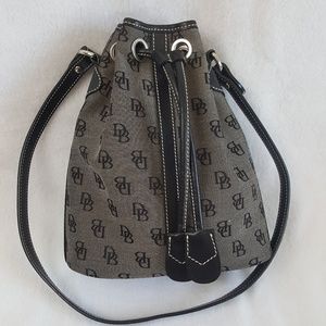 Mini dooney & bourke bucket bag