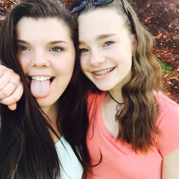 Meet your Posher, Cori - Picture 1 of 1