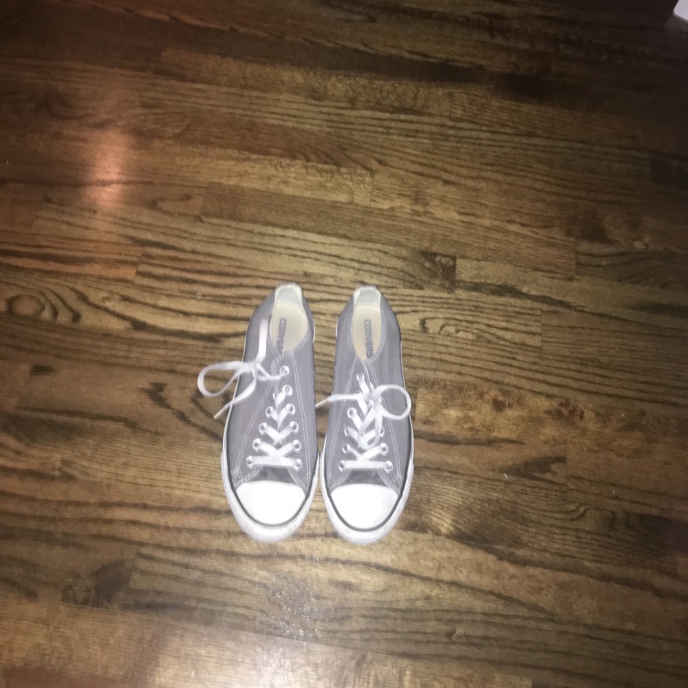 Grey converse