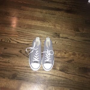 Grey converse