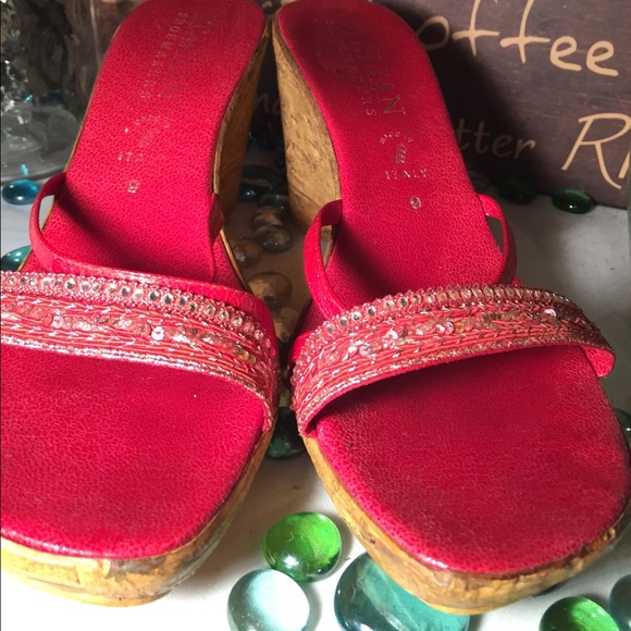 Italian Shoemaker Wedges - Picture 5 of 8