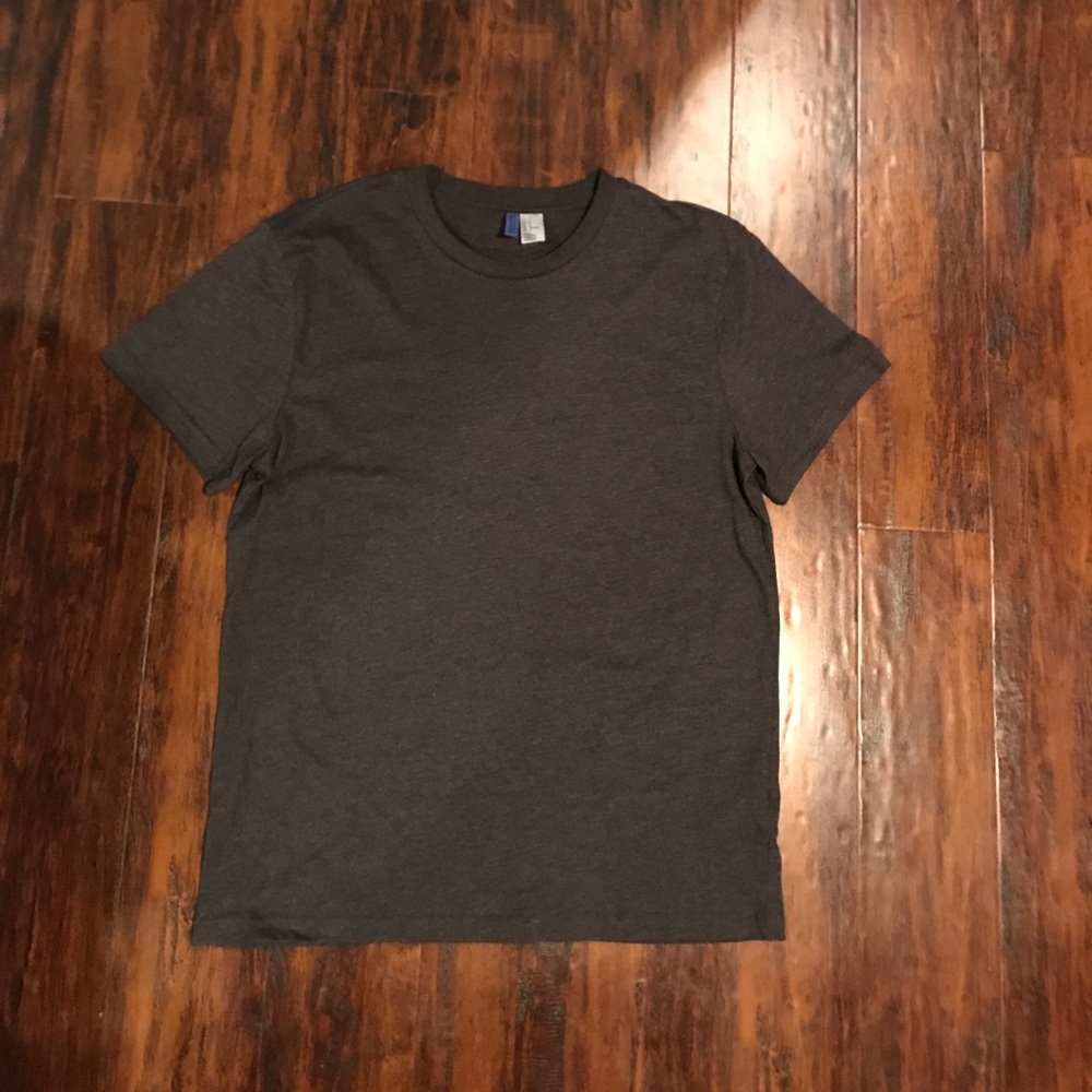 H&M - Gray Shirt