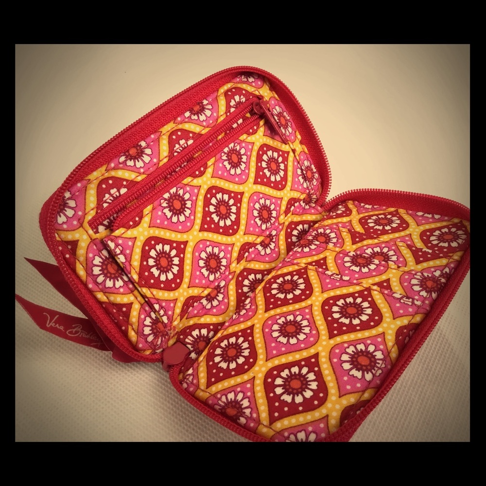 Vera Bradley Wristlet All In One Wallet Organizer