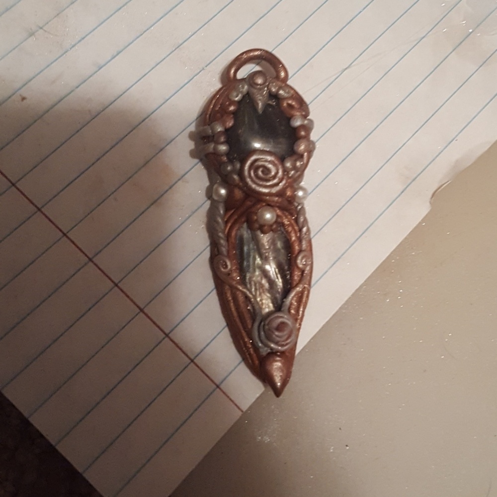 Crystal pendant