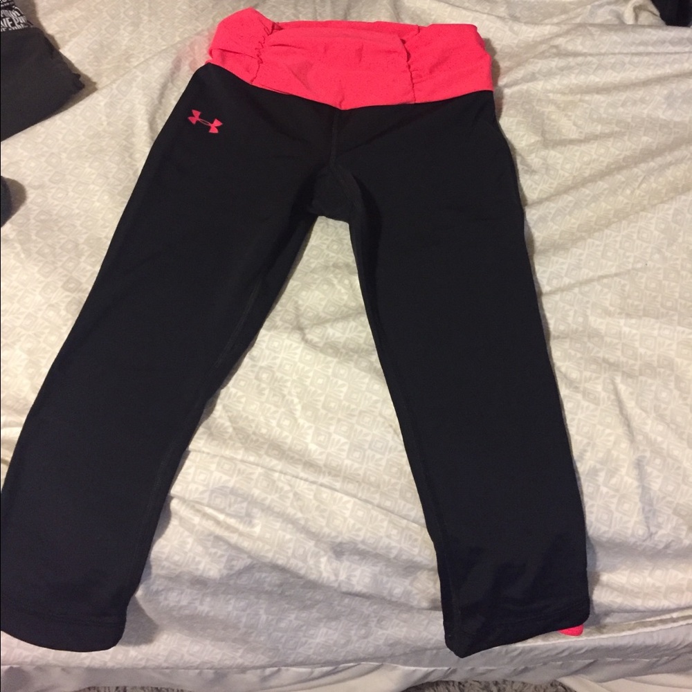 Barley used under armour cropped leggings