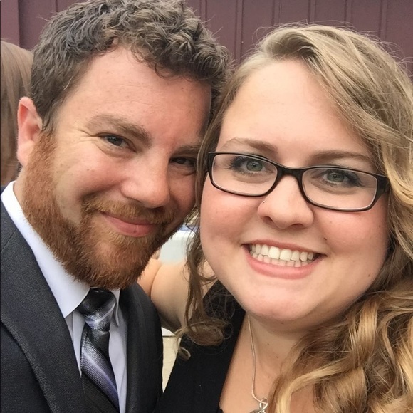 Meet your Posher, Betsy - Picture 3 of 6