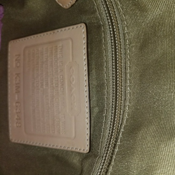 Coach purse bag 💓 Authentic 🚫NO TRADES 🚫 - Picture 4 of 5