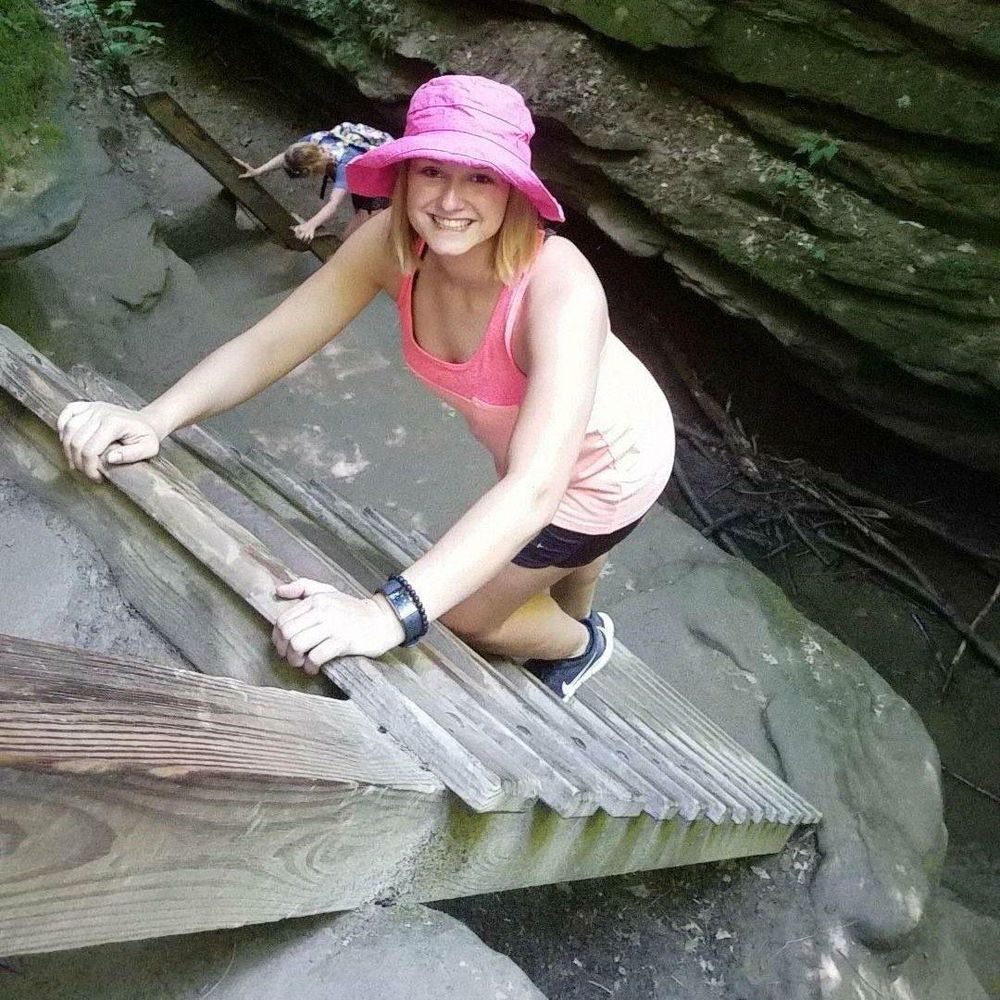 Meet your Posher, Danielle