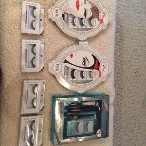 Bundle of false lashes and tools