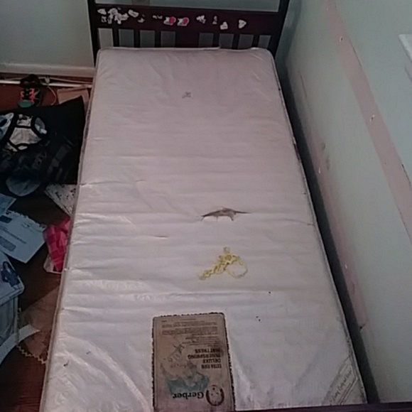 Toddler Bed - Picture 1 of 1