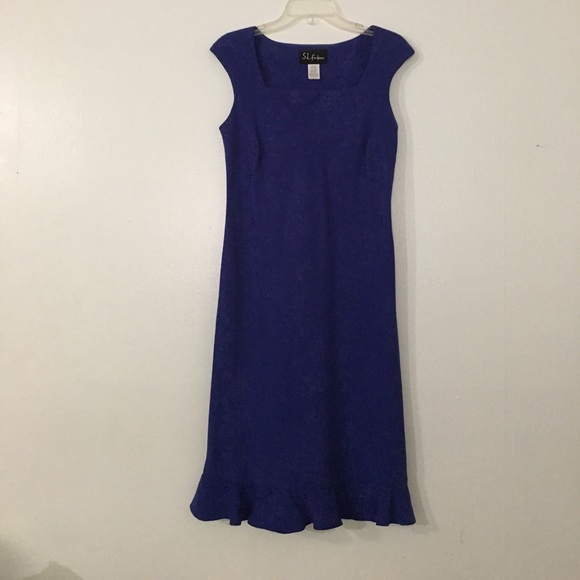 Elegant Flowey Evening Dress - Picture 6 of 6