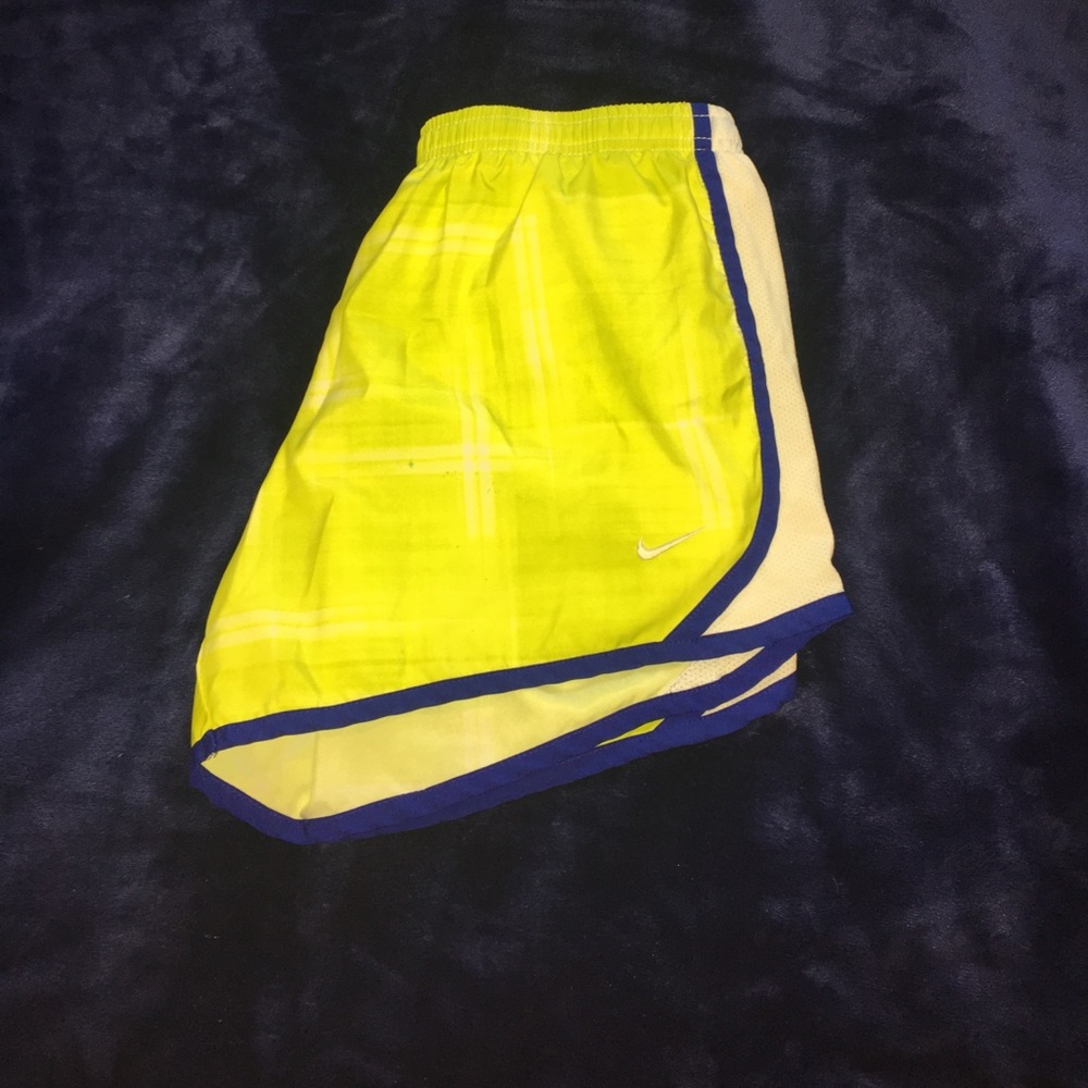 yellow dri-fit Nike shorts!!