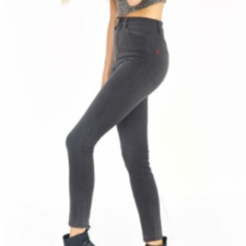 BDG Twig Super High Rise Skinny Jeans Washed Black