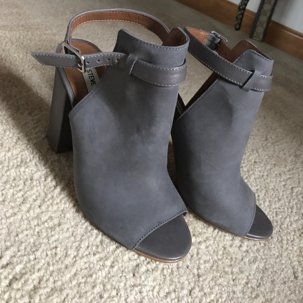Steve Madden Bootie
