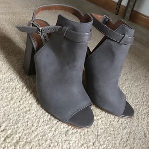Steve Madden Bootie