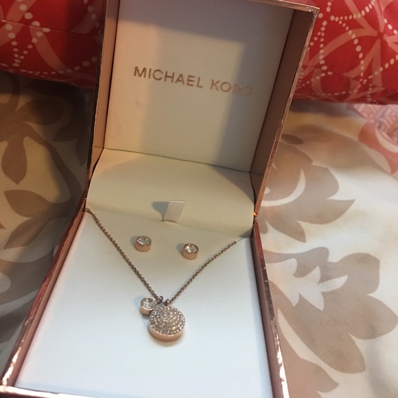 Super Cute MK set!!! - Picture 4 of 4