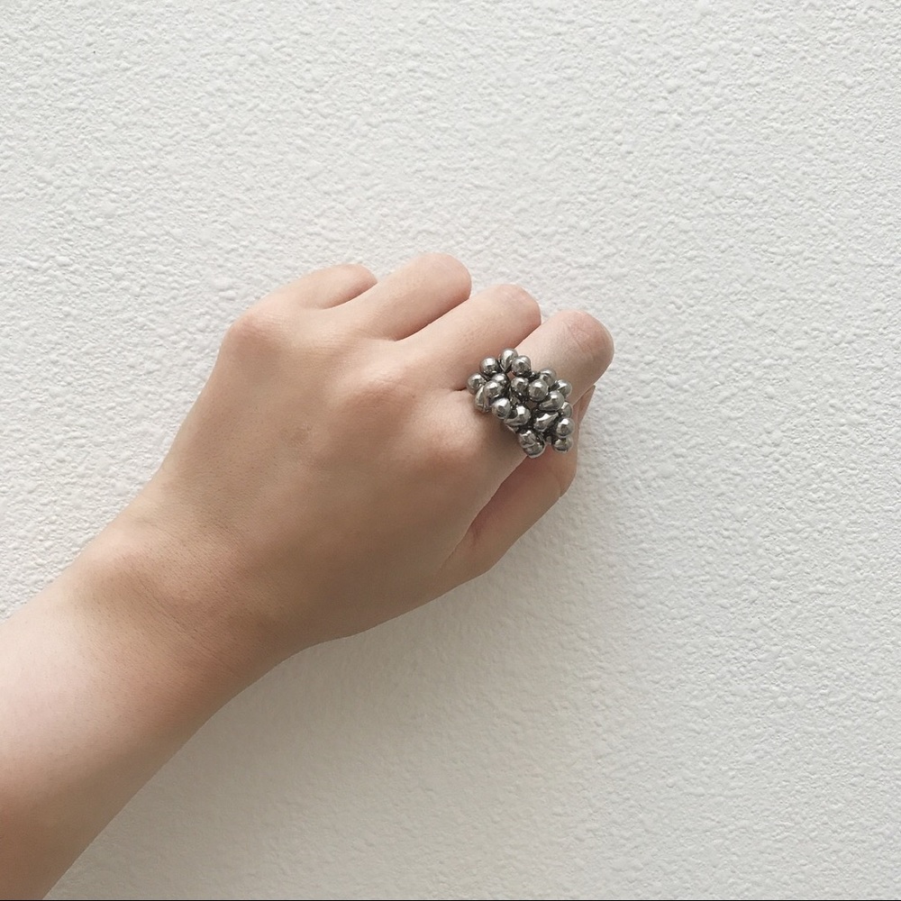 Marc by Marc Jacobs Pom Pom ring
