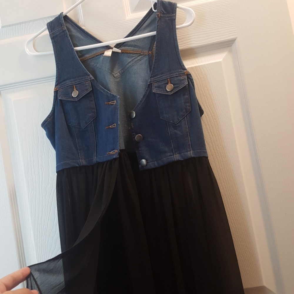 Cardigan - Picture 2 of 3