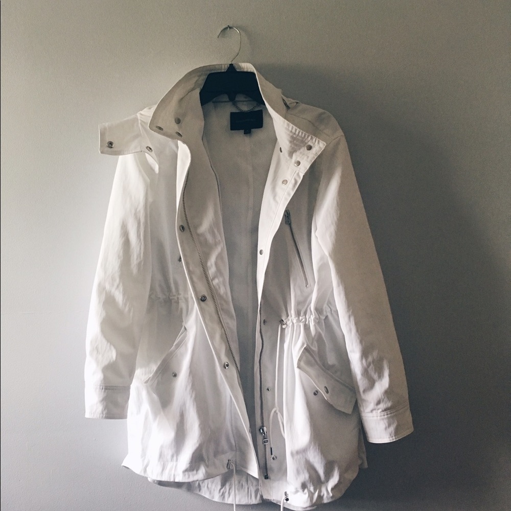 BANANA REPUBLIC White Spring 2015 Collection