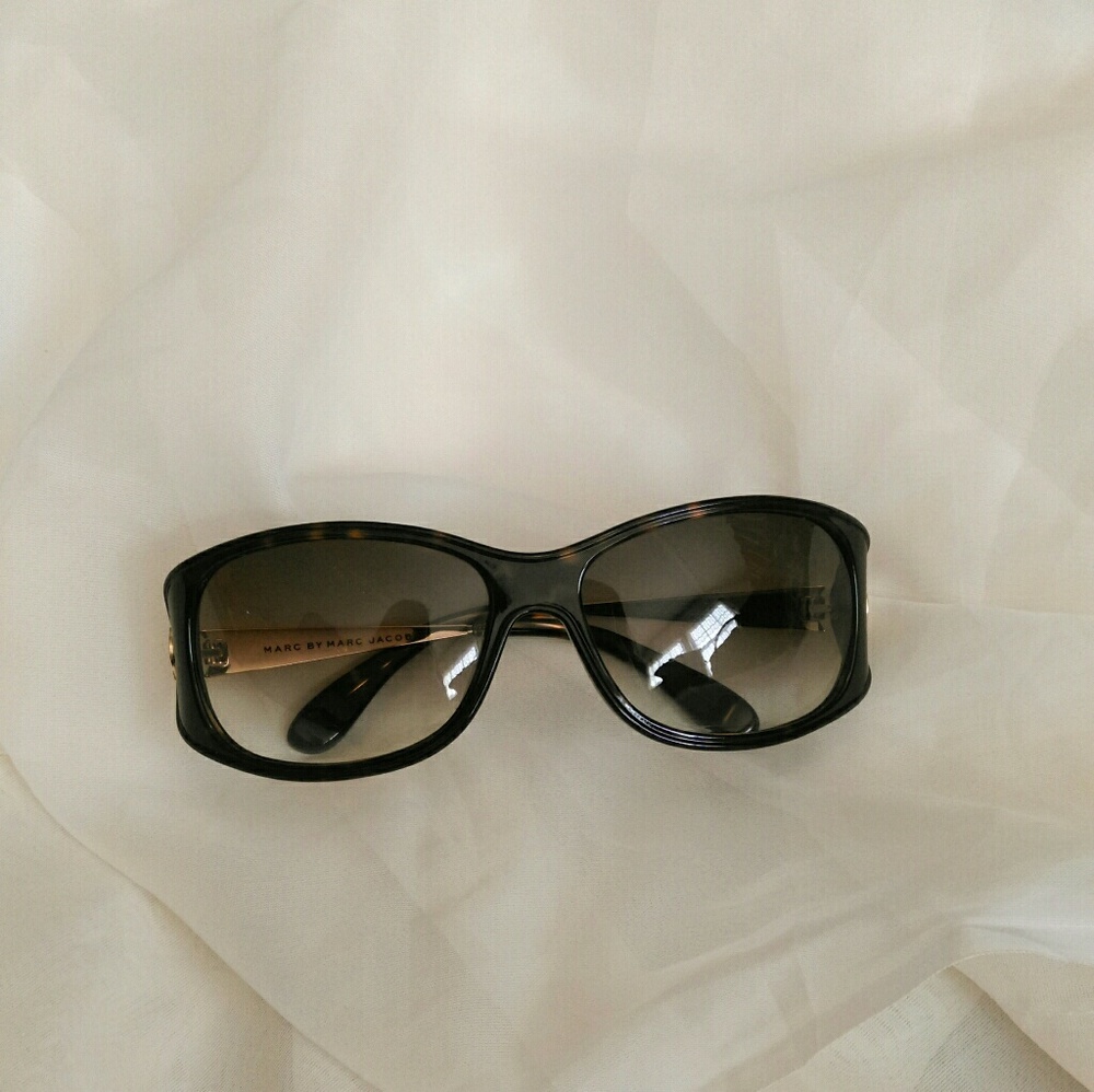 Marc Jacobs sunglasses