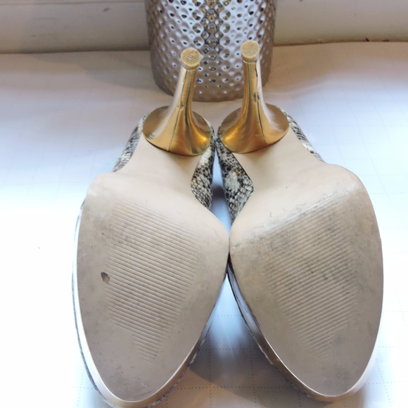 CARYSSA - Picture 5 of 5