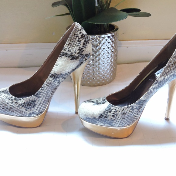 CARYSSA - Picture 4 of 5