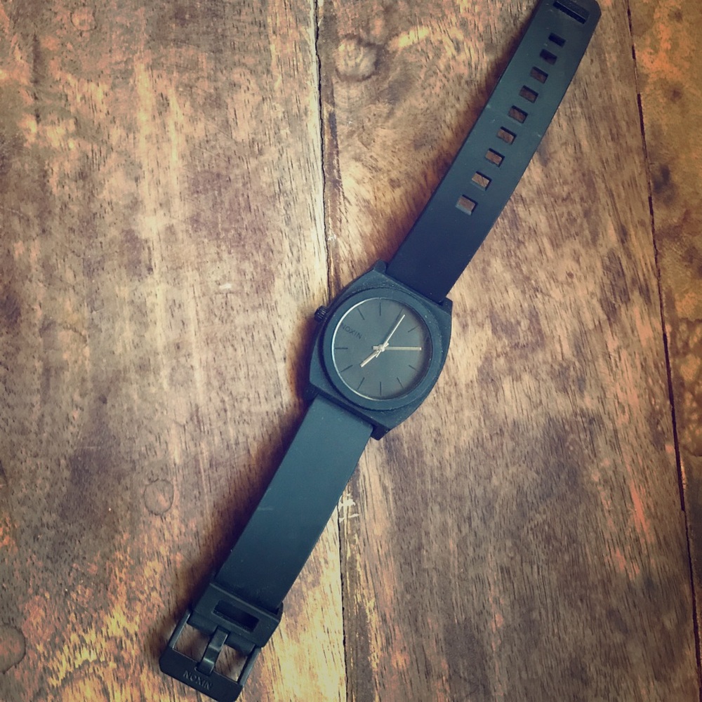 Black Nixon men's or women's watch
