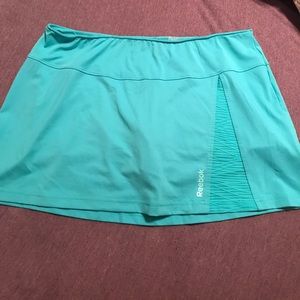 Reebok athletic/workout/tennis skirt. Size M.