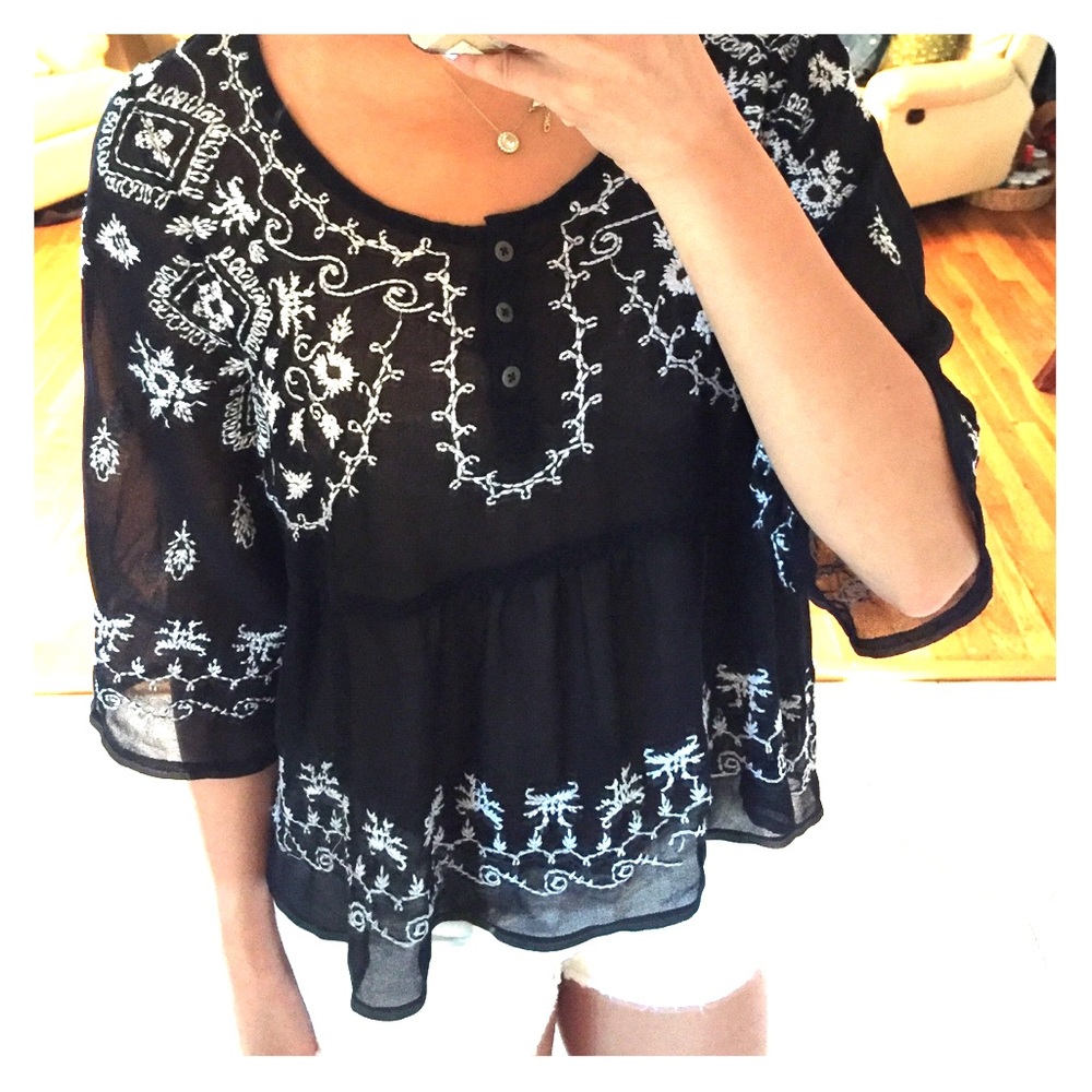 Free People Navy and White Embroidered top M
