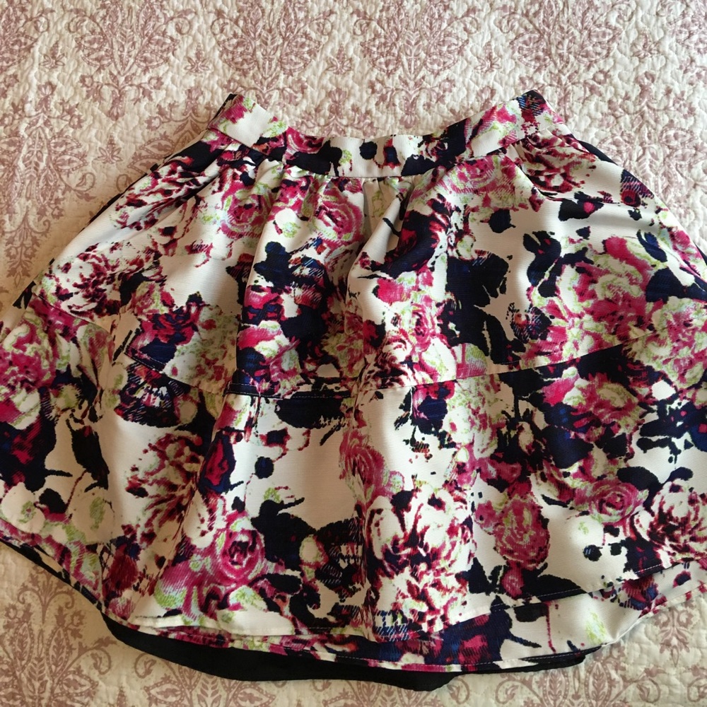 Mini floral skater skirt