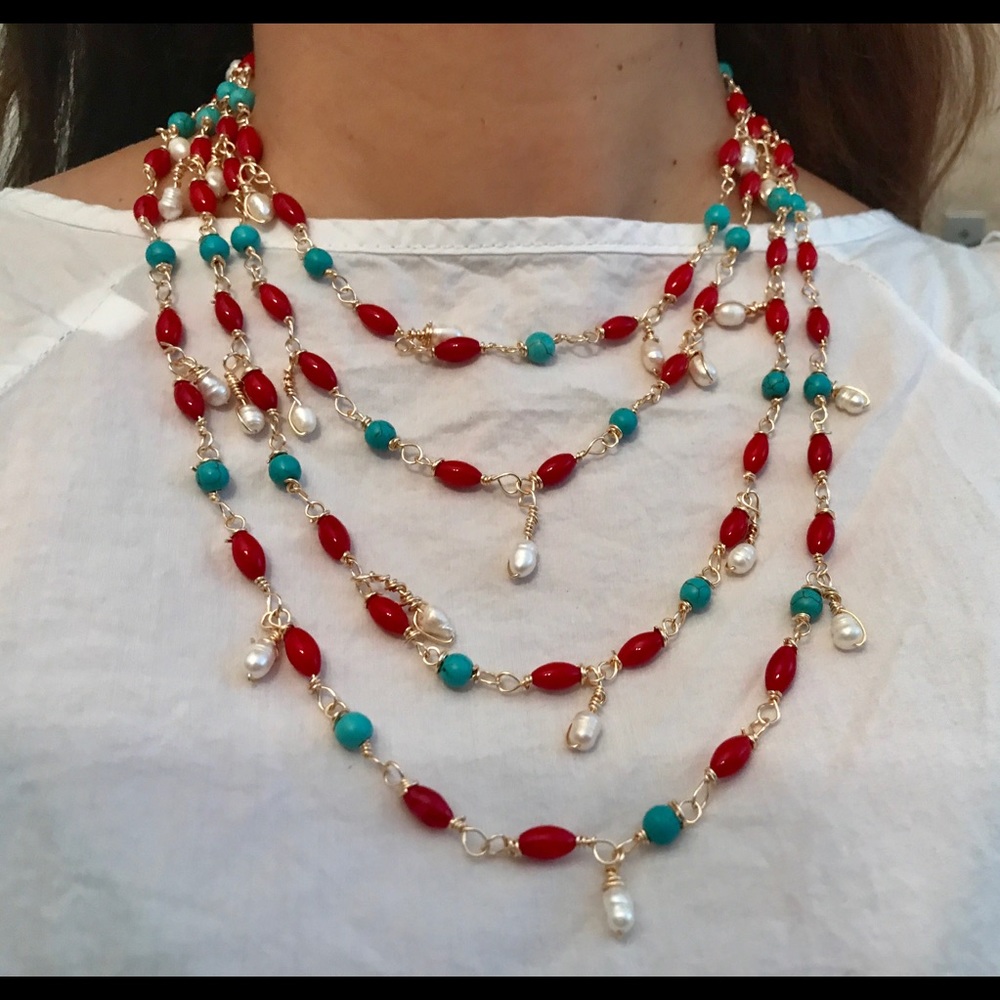 Handmade necklace. Tortoise, peaks and corals.