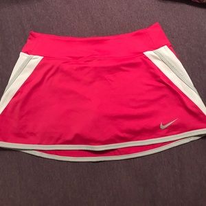 Nike dri-fit athletic/workout/tennis skirt. Size M