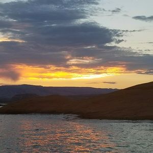 Meet your Posher, Monica