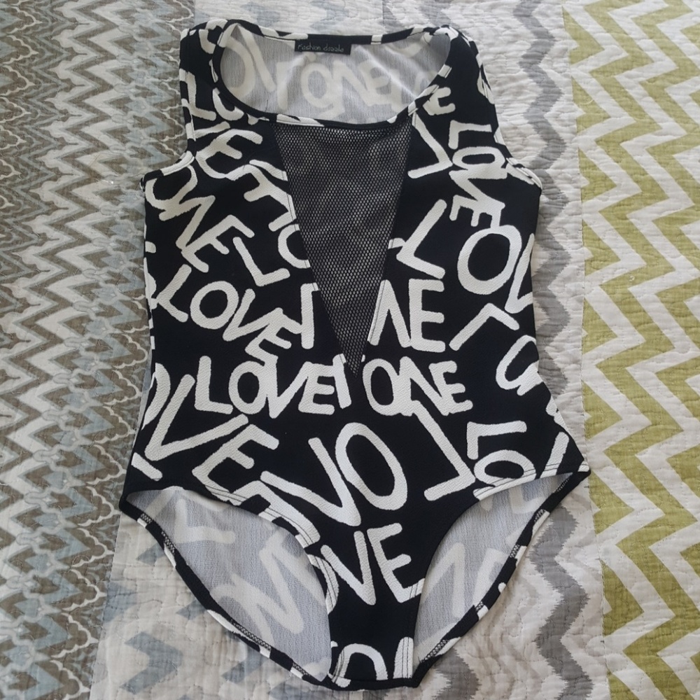 One piece/ bodysuit