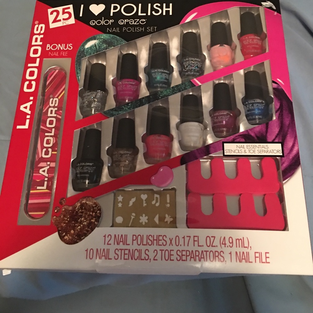 LA colors nail polish kit