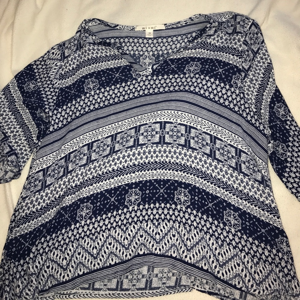 Francesca's patterned top