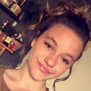 Meet your Posher, Ava