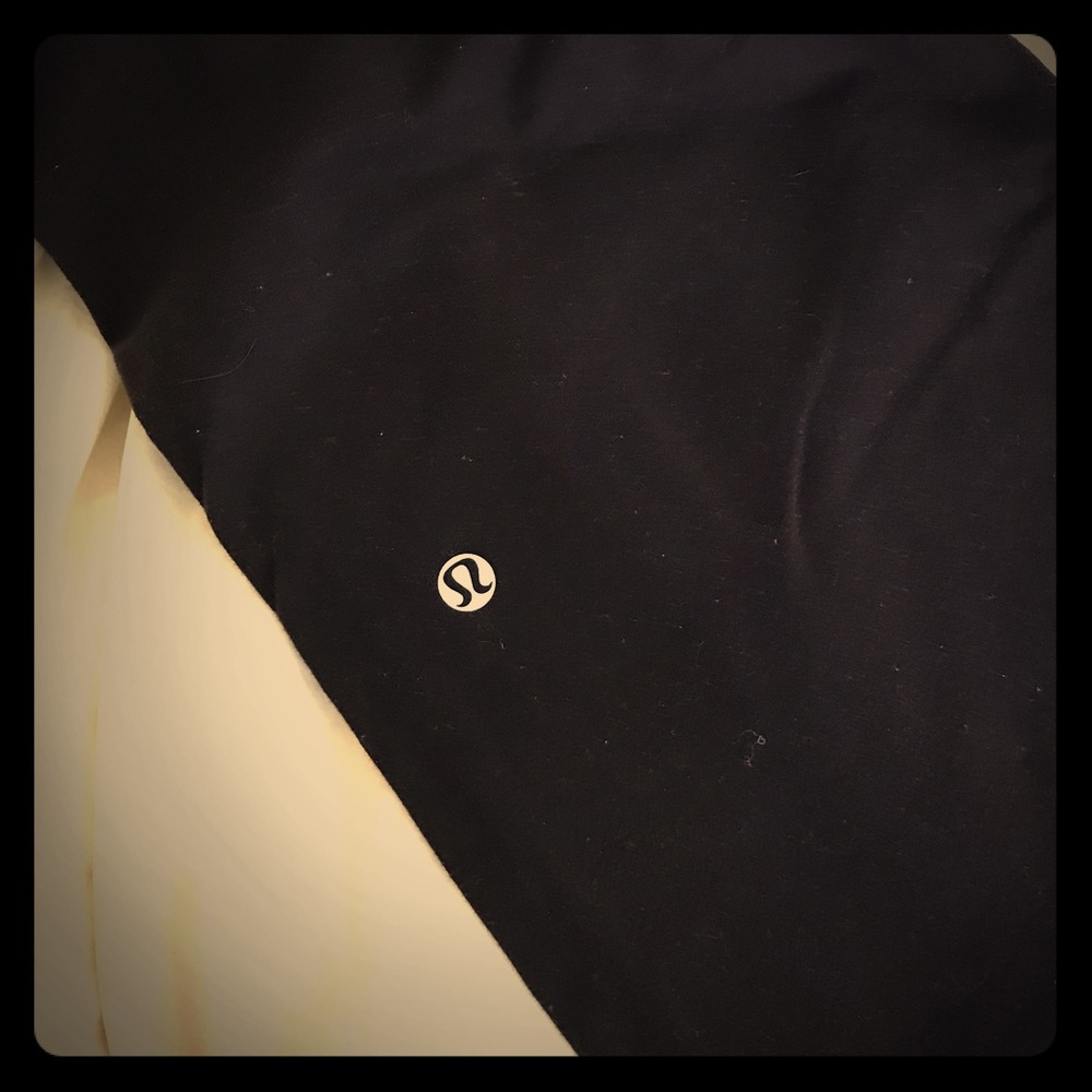 Lululemon size 10 yoga pants