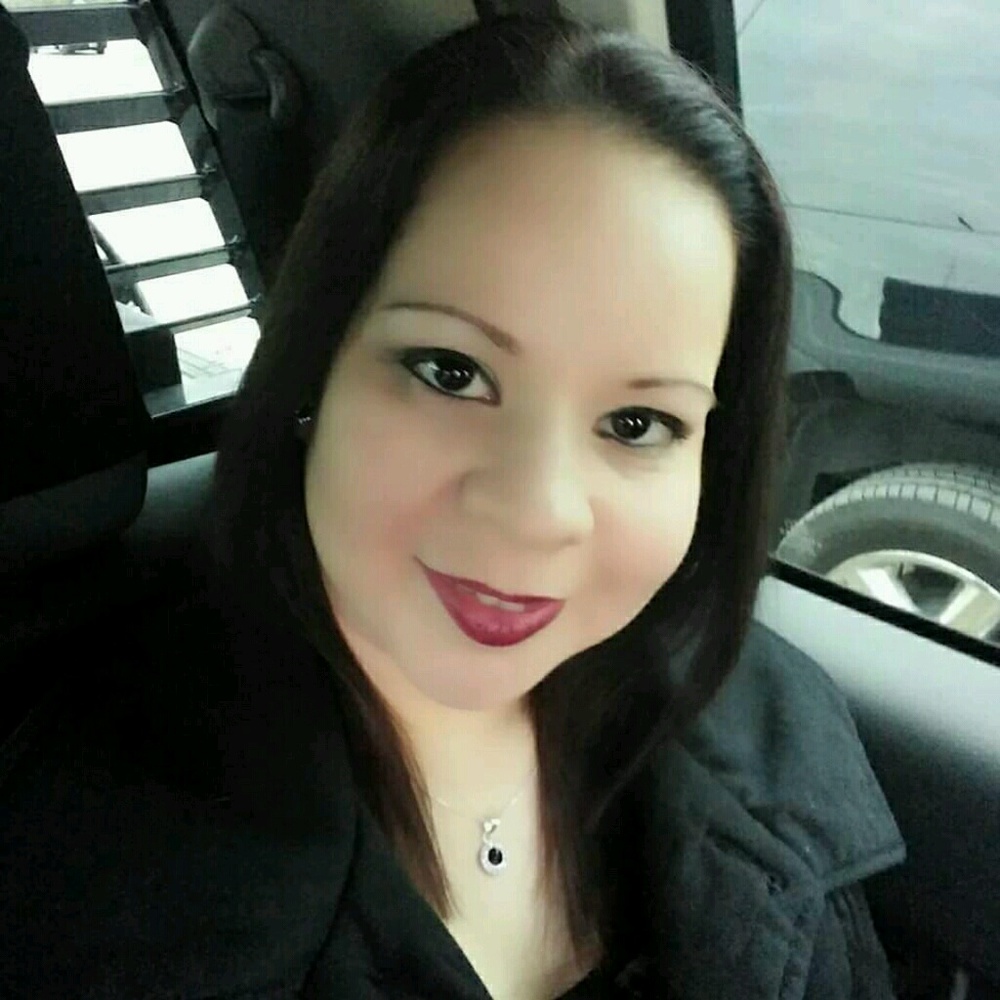 Meet your Posher, Valerie