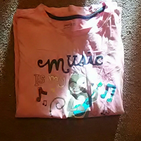 Pink shirt - Picture 1 of 2