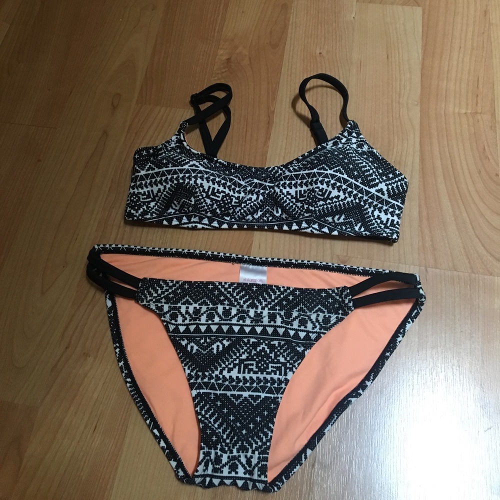 Medium bikini set