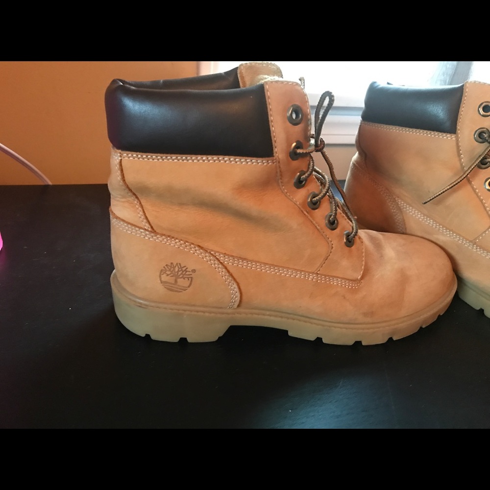 Timberland Boots - Tan - Unisex Size 6