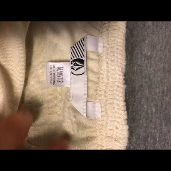 Crocheted volcom beach skirt - Picture 2 of 2
