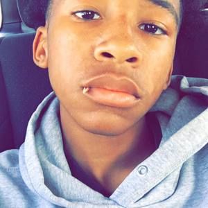 Meet your Posher, Avion