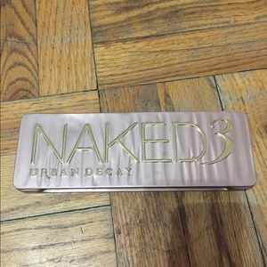 Urban decay 3 pallet