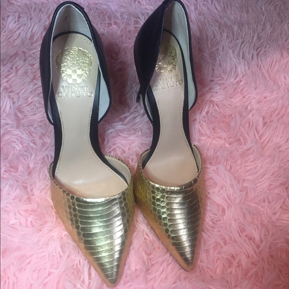Vince Camuto size 6 heels
